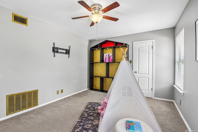 232 CORDERO DR, Cibolo, TX 78108