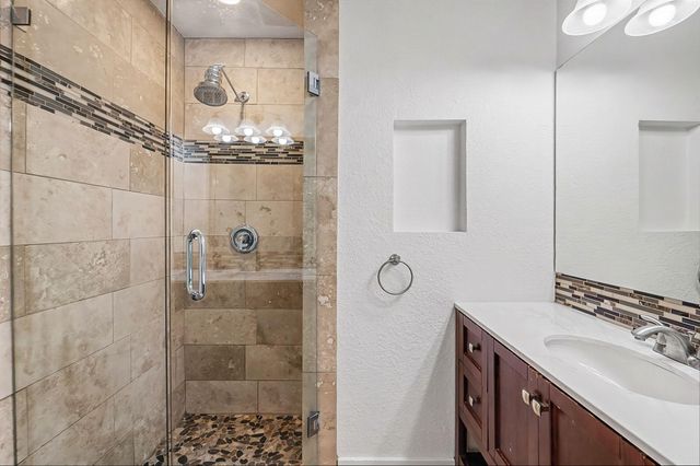 909 Reinli ST 118, Austin, TX 78751