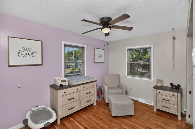 4133 E Madison Avenue, Des Moines, IA 50317