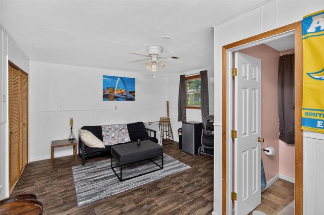 4133 E Madison Avenue, Des Moines, IA 50317