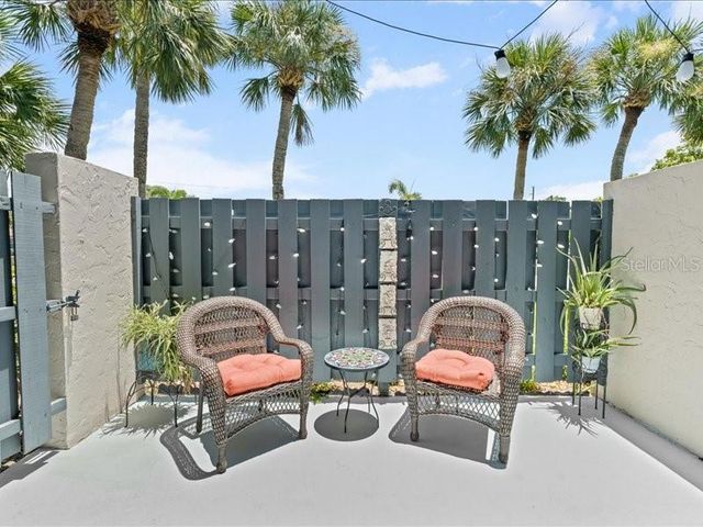 7364 CLOISTER DRIVE 7364, Sarasota, FL 34231