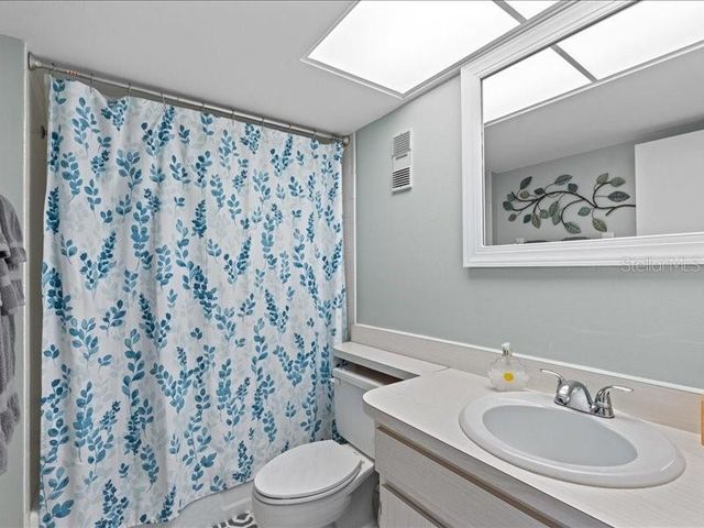 7364 CLOISTER DRIVE 7364, Sarasota, FL 34231