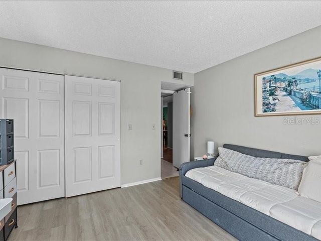 7364 CLOISTER DRIVE 7364, Sarasota, FL 34231