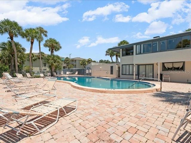 7364 CLOISTER DRIVE 7364, Sarasota, FL 34231