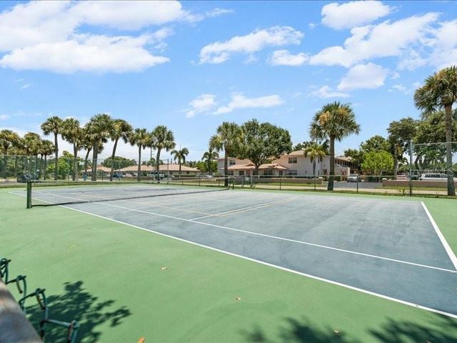 7364 CLOISTER DRIVE 7364, Sarasota, FL 34231