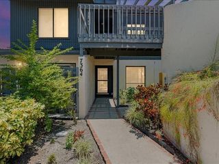 7364 CLOISTER DRIVE 7364, Sarasota, FL 34231