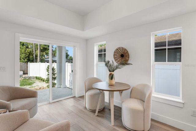 1912 W CHESTNUT STREET, Tampa, FL 33607