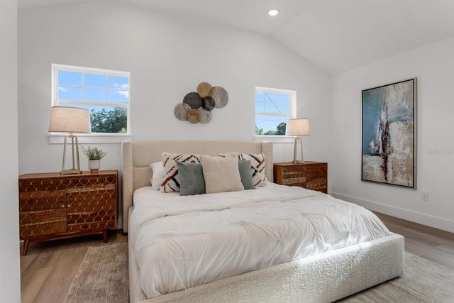 1912 W CHESTNUT STREET, Tampa, FL 33607