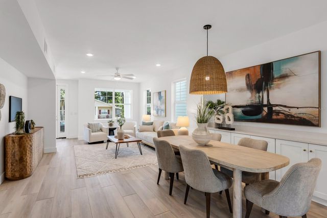 1912 W CHESTNUT STREET, Tampa, FL 33607