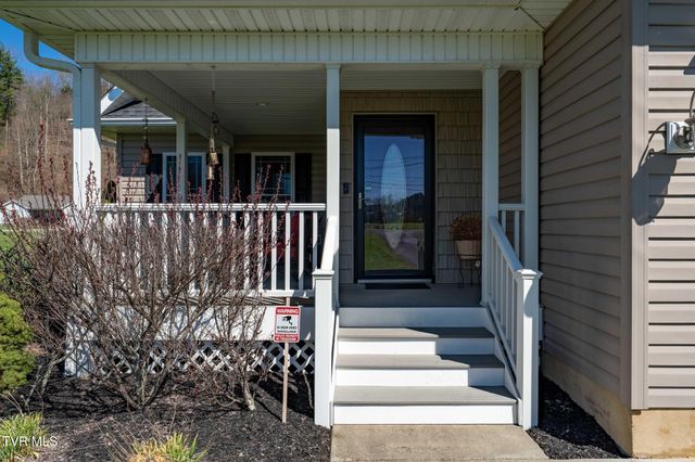 2144 Highway 421 N, Mountain City, TN 37683