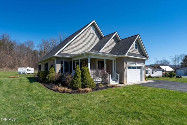 2144 Highway 421 N, Mountain City, TN 37683