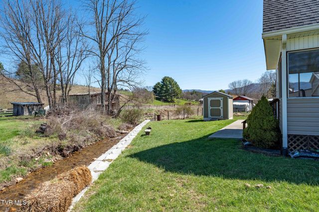 2144 Highway 421 N, Mountain City, TN 37683