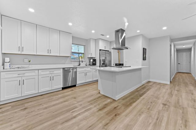 6491 Mackinac Road, Lake Worth, FL 33462