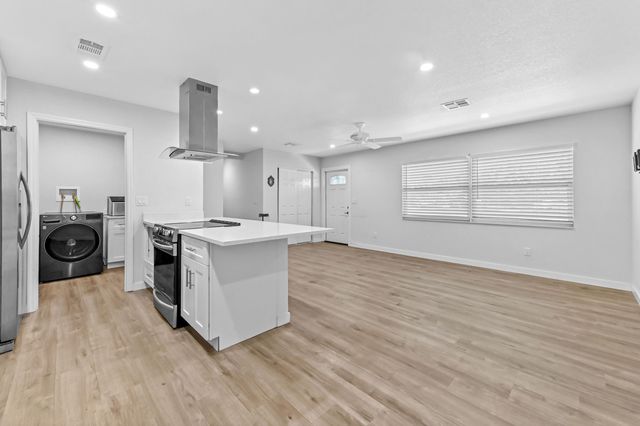 6491 Mackinac Road, Lake Worth, FL 33462