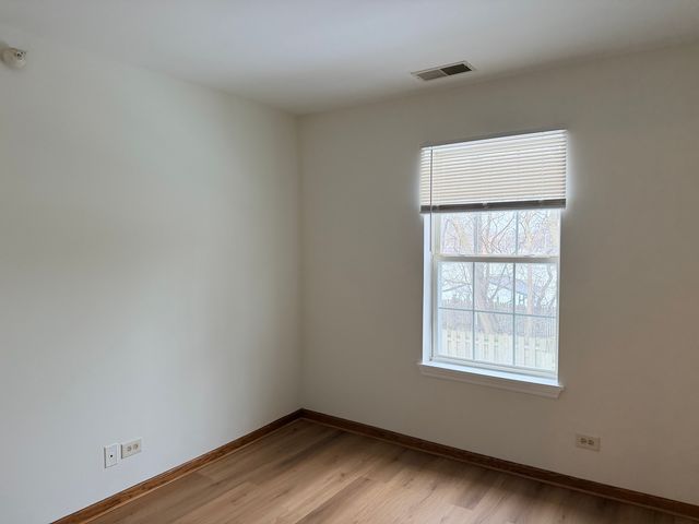 1303 Orleans Drive, Mundelein, IL 60060