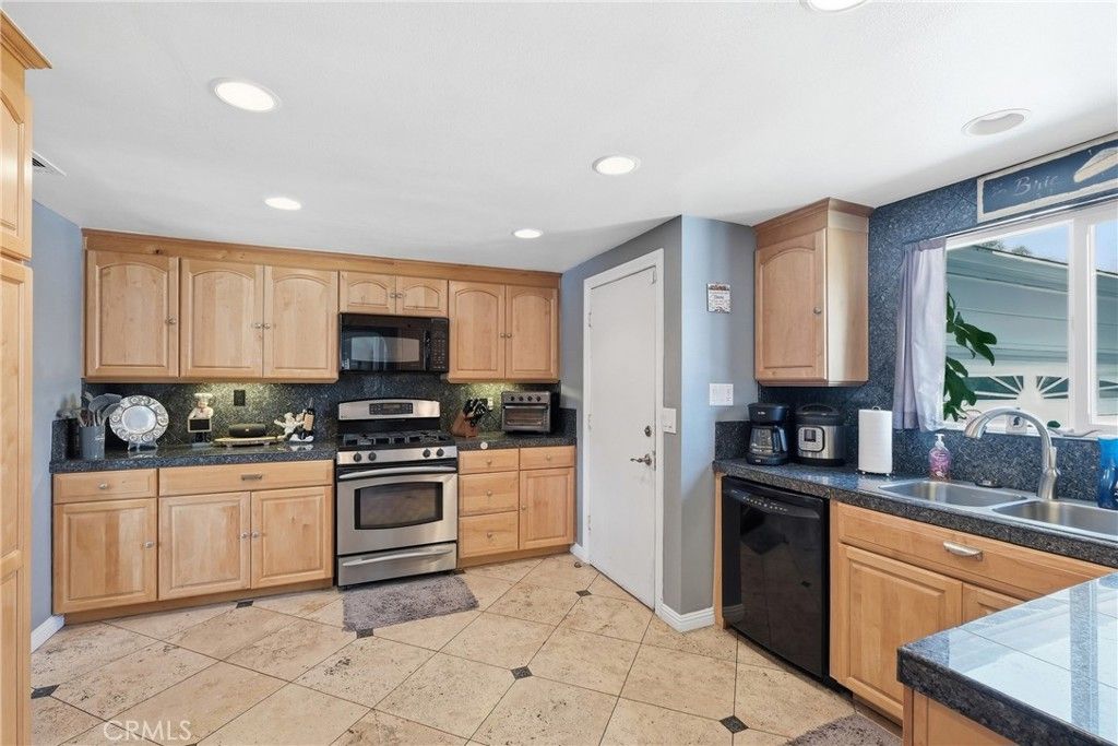1406 W Baker, Fullerton, CA 92833 — photo 5
