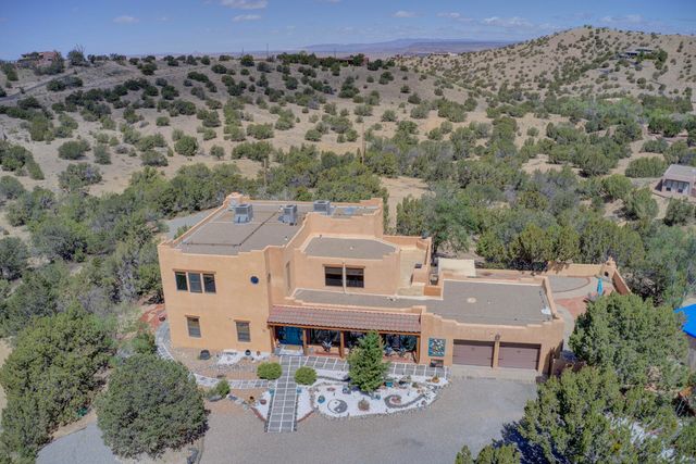 29 Sandia Lane, Placitas, NM 87043