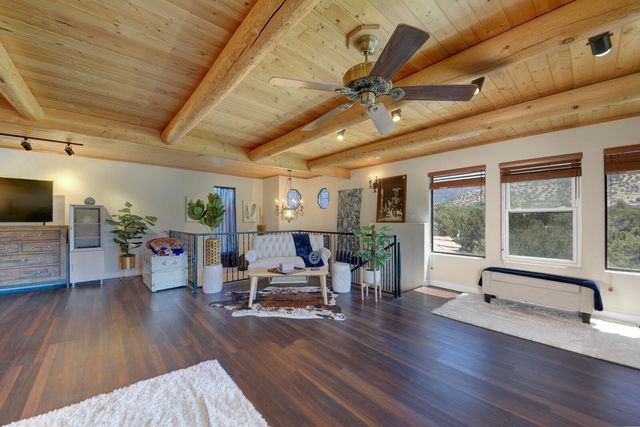 29 Sandia Lane, Placitas, NM 87043
