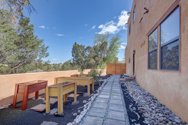 29 Sandia Lane, Placitas, NM 87043
