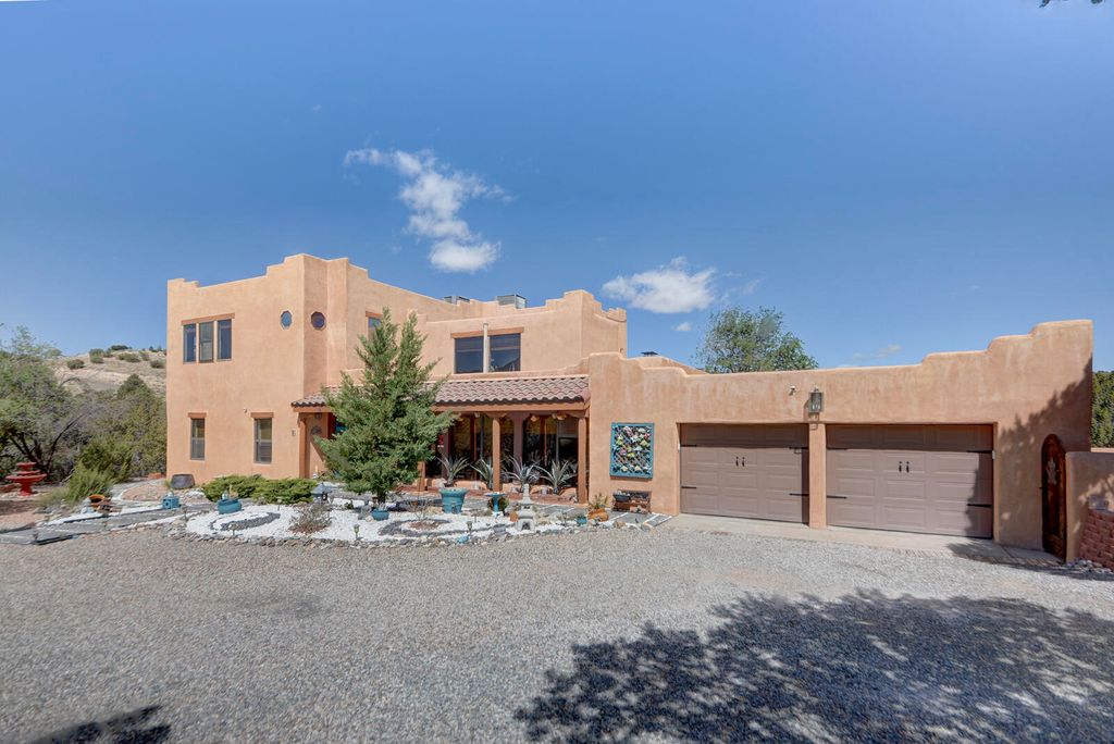 29 Sandia Lane, Placitas, NM 87043
