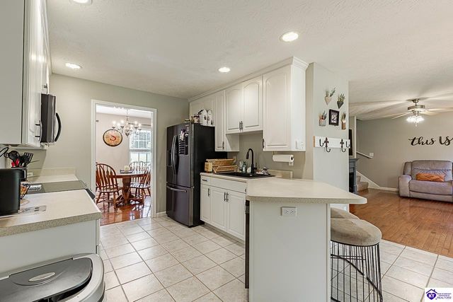 124 W Mossy Creek Court, Elizabethtown, KY 42701