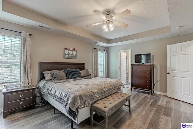 124 W Mossy Creek Court, Elizabethtown, KY 42701