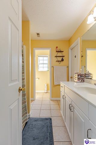 124 W Mossy Creek Court, Elizabethtown, KY 42701
