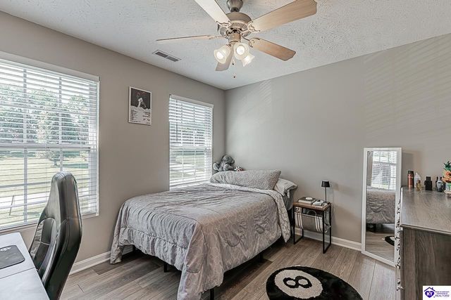 124 W Mossy Creek Court, Elizabethtown, KY 42701