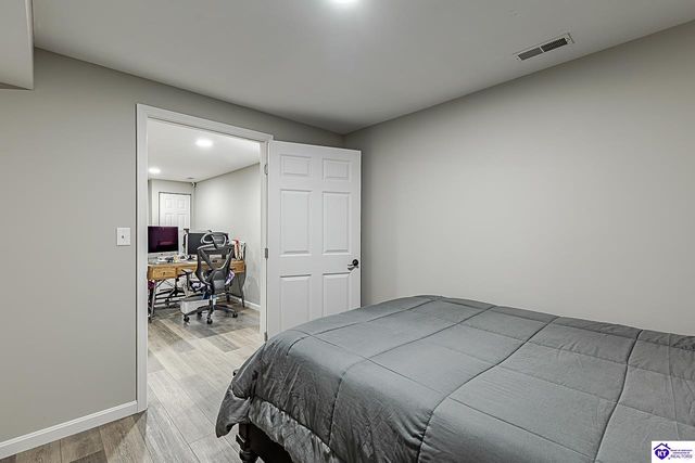 124 W Mossy Creek Court, Elizabethtown, KY 42701