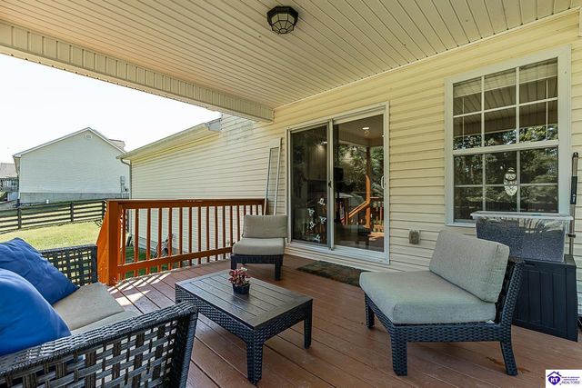 124 W Mossy Creek Court, Elizabethtown, KY 42701