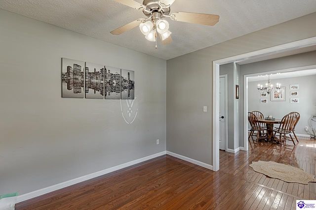 124 W Mossy Creek Court, Elizabethtown, KY 42701