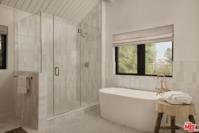 2304 Vestal Avenue, Los Angeles, CA 90026