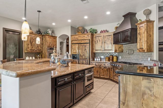 29533 E Chapman Way, Escalon, CA 95320