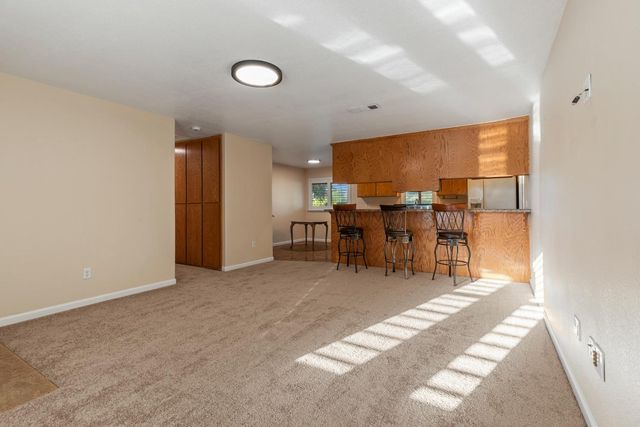 29533 E Chapman Way, Escalon, CA 95320