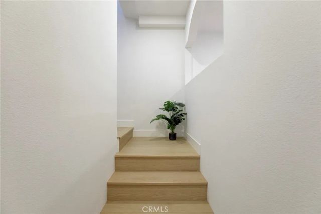 15044 Nordhoff Street 8, North Hills, CA 91343