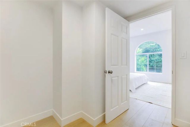 15044 Nordhoff Street 8, North Hills, CA 91343