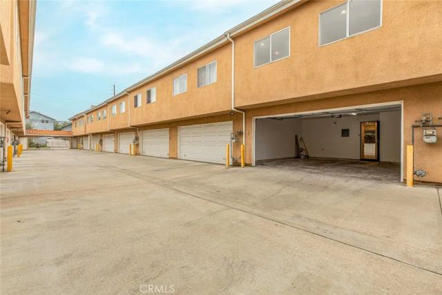 15044 Nordhoff Street 8, North Hills, CA 91343