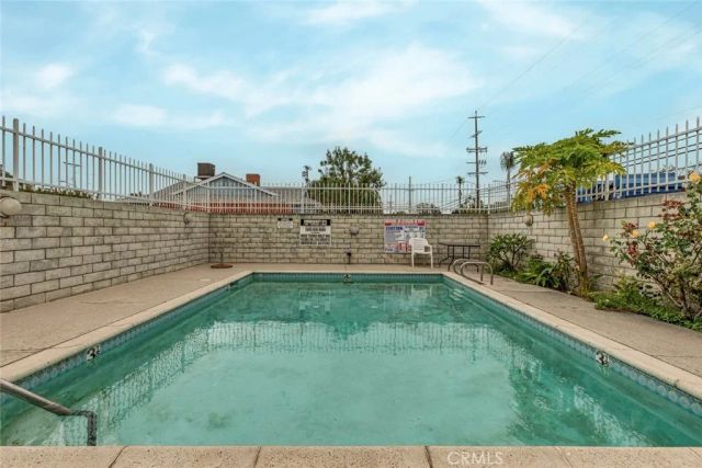 15044 Nordhoff Street 8, North Hills, CA 91343