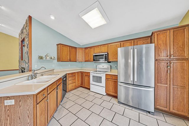 25 Walnut Landing CIR, Hardy, VA 24101