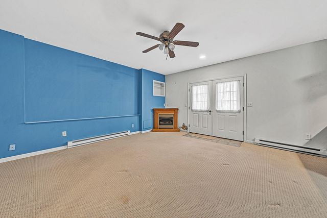 25 Walnut Landing CIR, Hardy, VA 24101