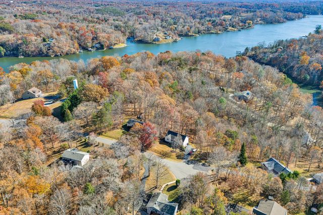 25 Walnut Landing CIR, Hardy, VA 24101