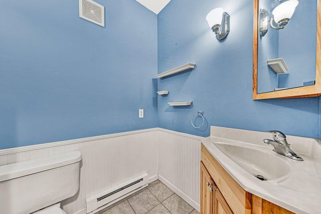 25 Walnut Landing CIR, Hardy, VA 24101