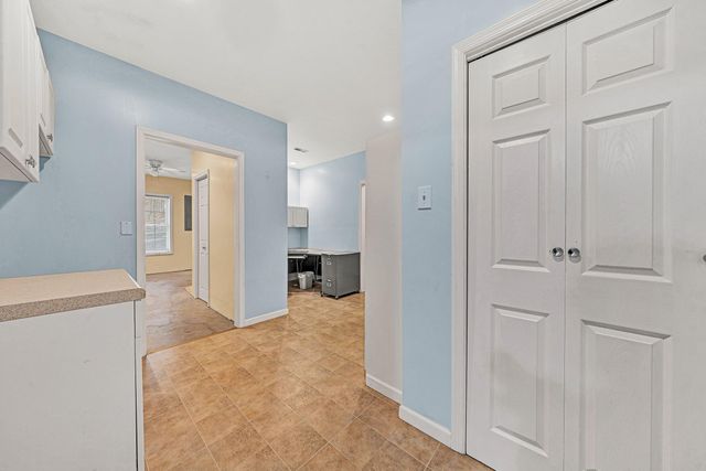 25 Walnut Landing CIR, Hardy, VA 24101