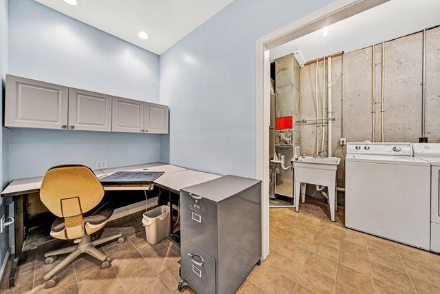 25 Walnut Landing CIR, Hardy, VA 24101