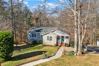 25 Walnut Landing CIR, Hardy, VA 24101