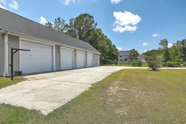 413 Lazy Hill Road, Moncks Corner, SC 29461