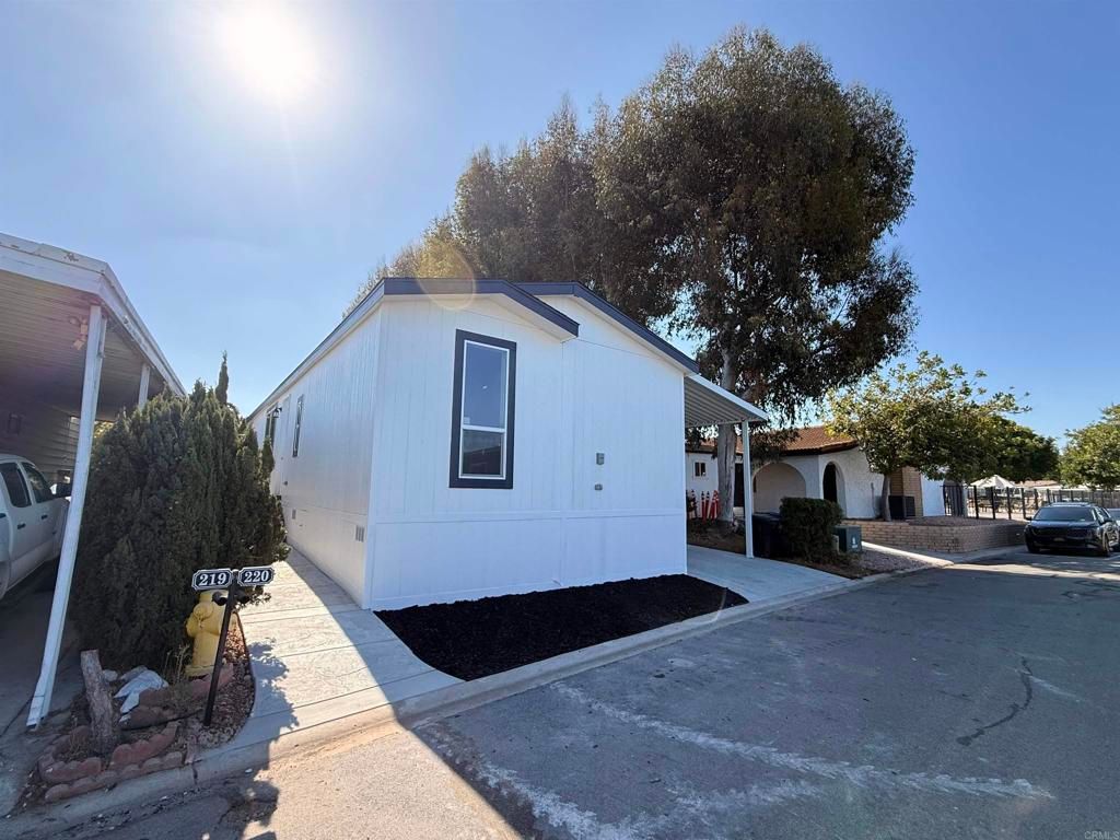 2750 Wheatstone Street 220, San Diego, CA 92111 — exterior