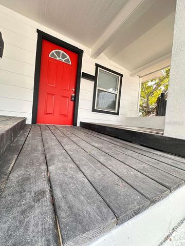 2100 AUBURN STREET S, St Petersburg, FL 33712