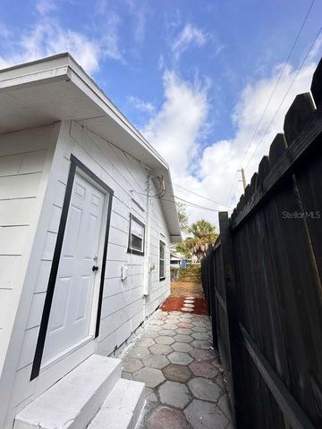 2100 AUBURN STREET S, St Petersburg, FL 33712