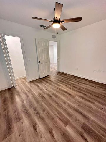 2100 AUBURN STREET S, St Petersburg, FL 33712